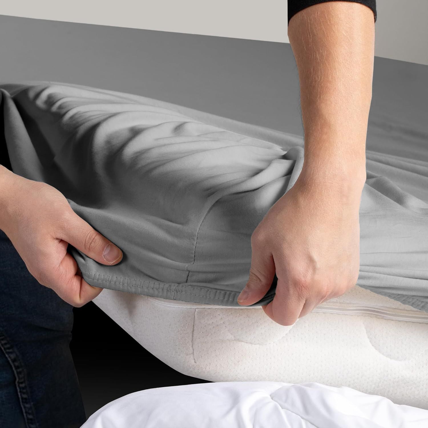 Hotel Quality Fitted sheets - 2 Piece Fitted sheets  -Breathable Bedding - Wrinkle, Fade, Stain Resistant- 26inch/40cm Deep Pocket Fitted Bed Sheet-Wrinkle and Fade Resistant,(Grey,Single)