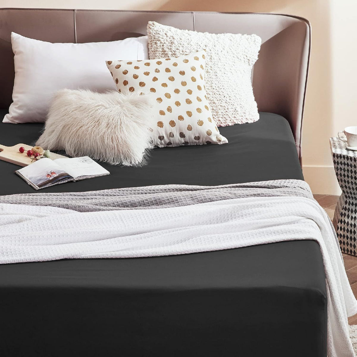 2000TC Hotel Quality Fitted Sheets - 2 Piece Fitted Sheets  -Breathable Bedding - Wrinkle, Fade, Stain Resistant- 16inch/40cm Deep Pocket Fitted Bed Sheets-Wrinkle and Fade Resistant,(Black,King)