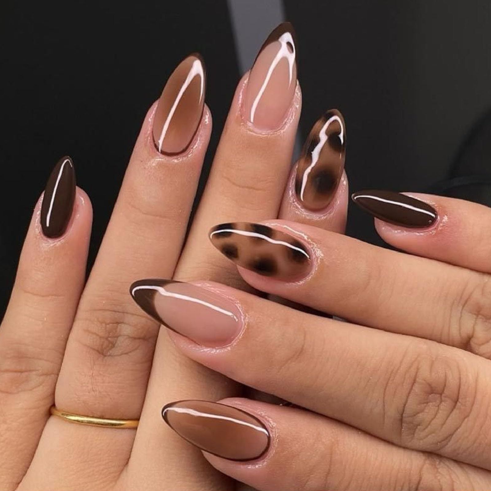 24pcsStunning Press-On Nails For Daily Wear, Parties, Special Events & Easy DIY Nail Art (Brown)