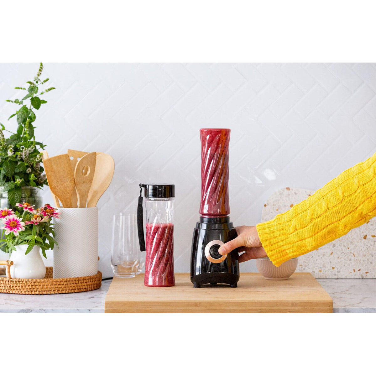 Portable Personal Blender, w/ 2 400ml Non-BPA Bottles