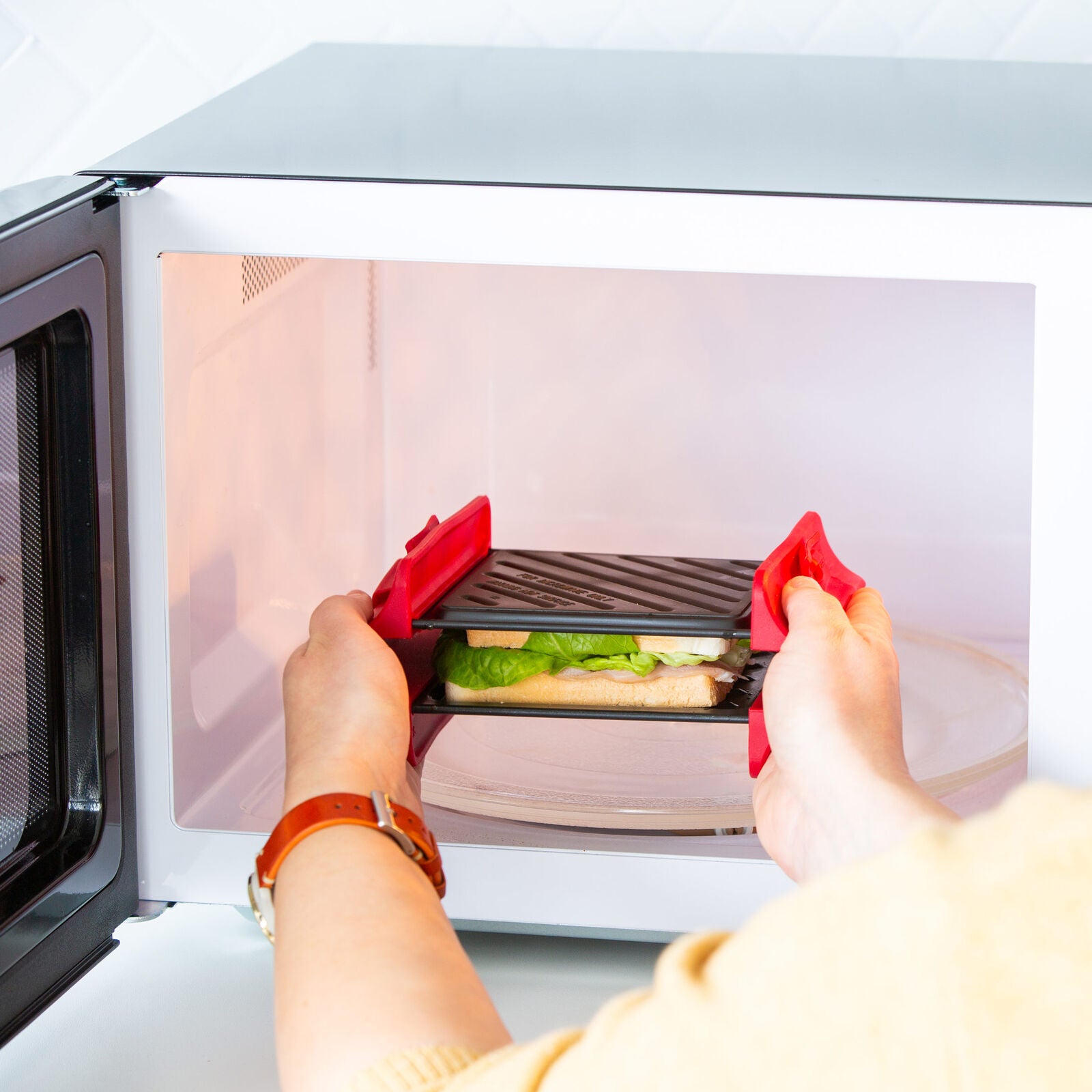Compact Microwave Sandwich Maker Non-Stick Grill Plates for Quick Meals at Home, Work, or Travel