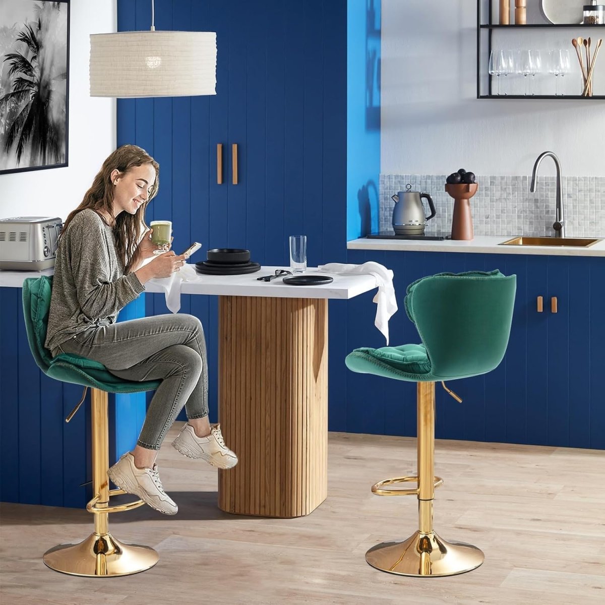 SERENITà Swivel Bar Stools Set of 2 Counter Height Barstools with Back Velvet Upholstered Adjustable Stool Chair Min Century Modern Bar Stool for Kitchen Island (Emerald Green)