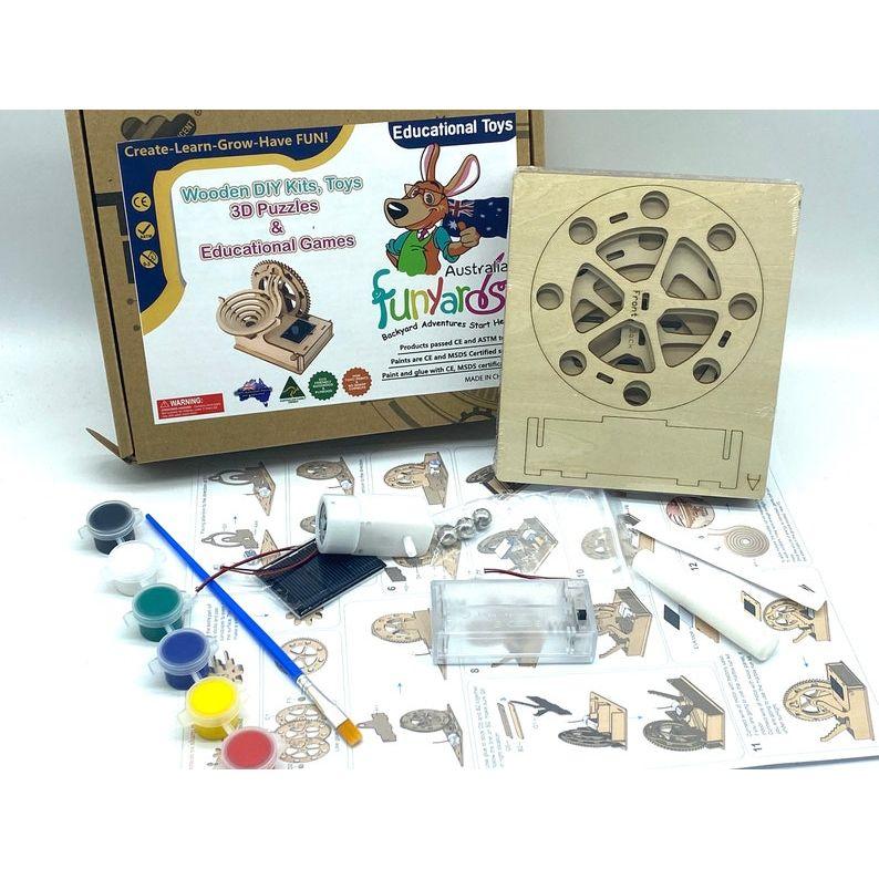 Marble Run Model self assembly construction set with motor ages 10+