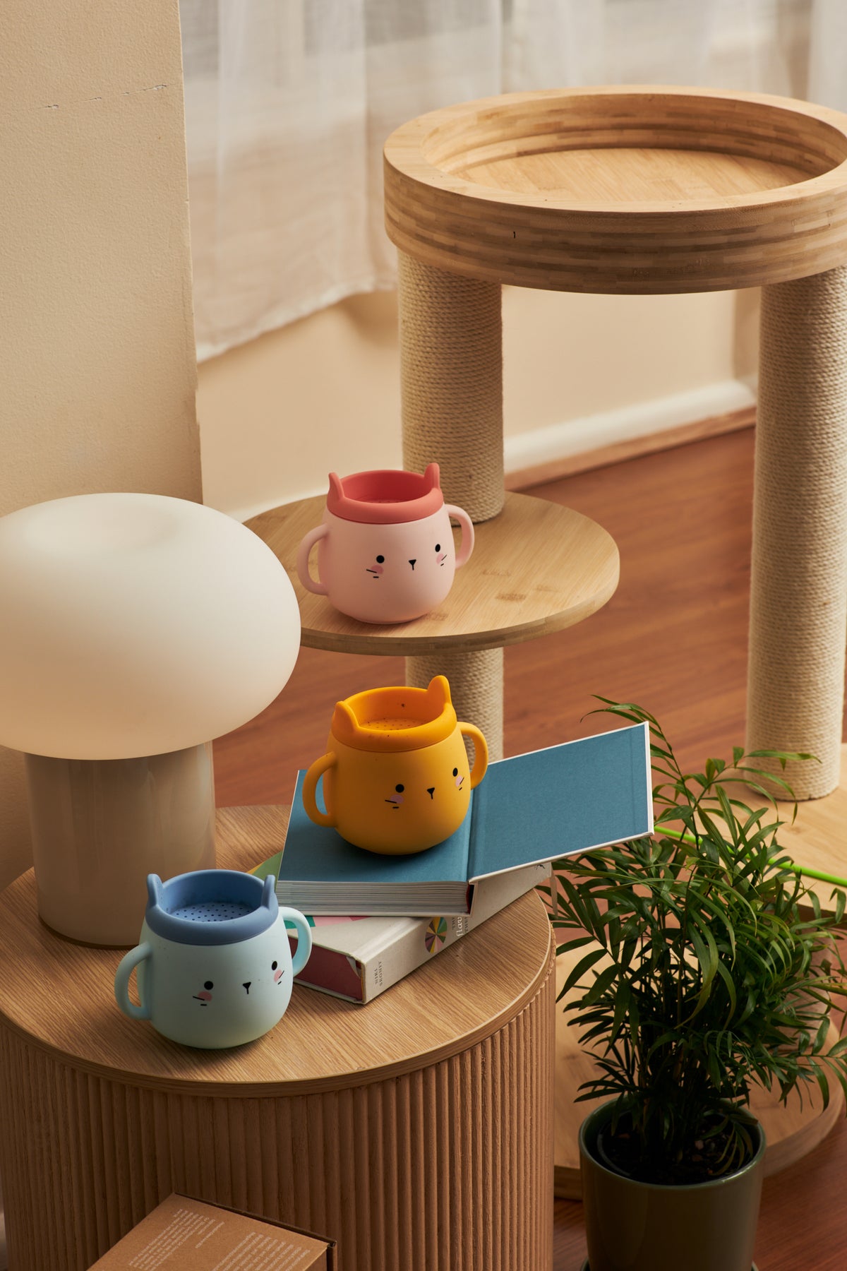 Whisker Wonderland Innovative Hydroponic Cat Grass Growing Mug - Yellow | Soil-Free, Digestion & Hairball Aid, Eco-Friendly Silicone, Reusable