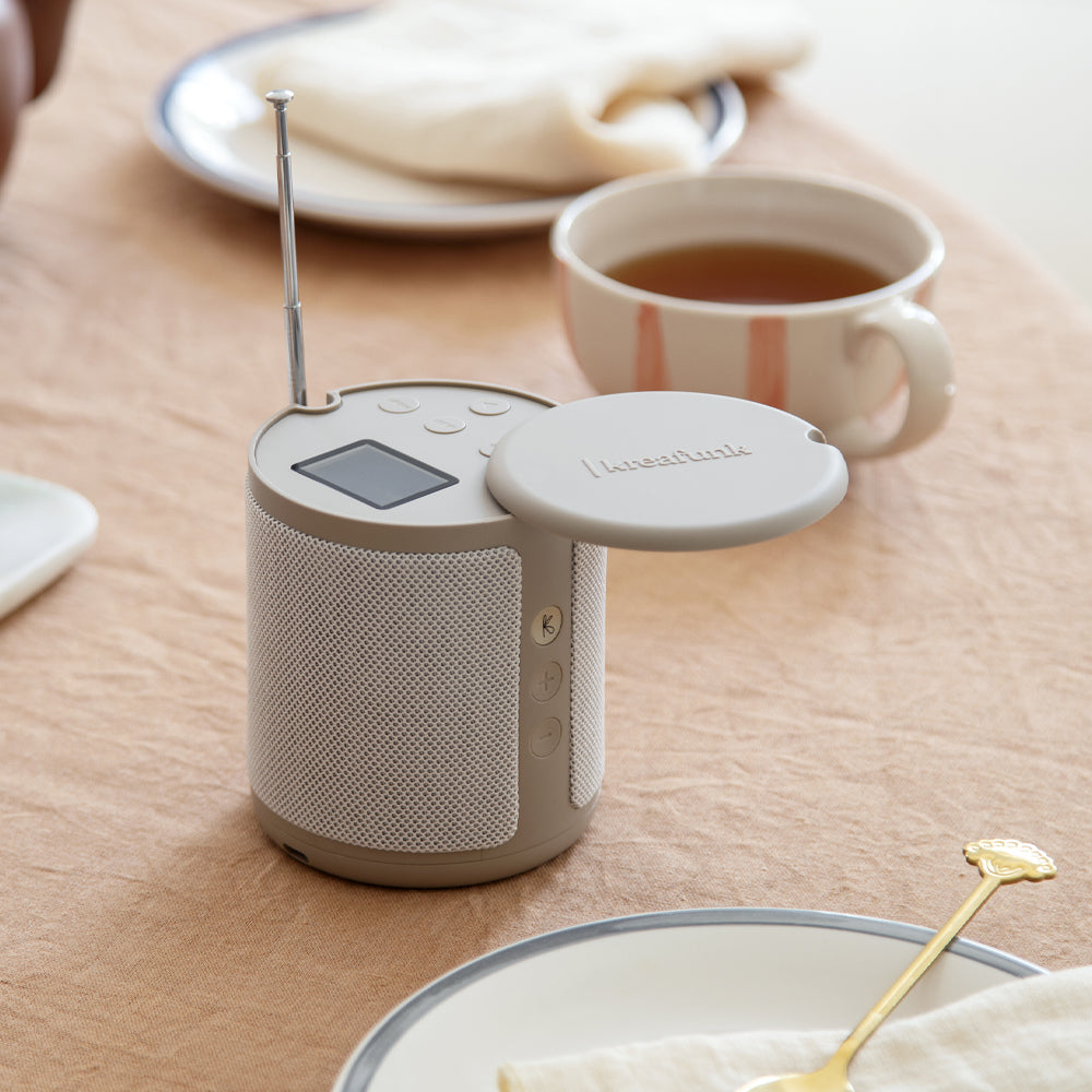 Kreafunk Dabbie Dab+/Fm Radio W/ Bluetooth - Ivory Sand