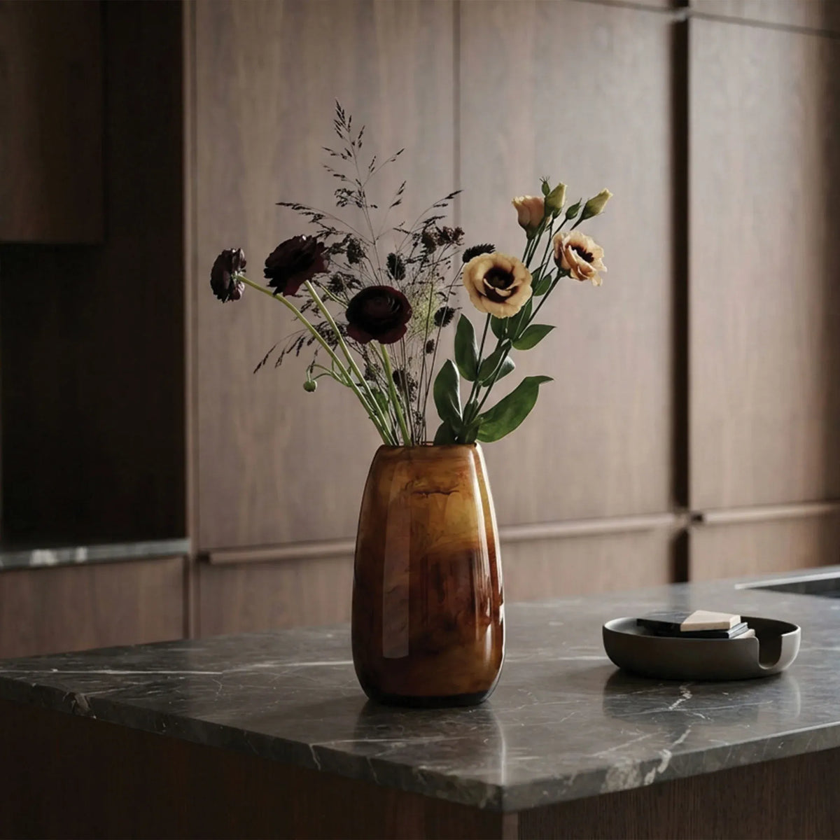 Urban Attitude RACH Large Vase Height 25.5cm, Width 17cm, Opening 6cm x 9cm - Dark Cocoa