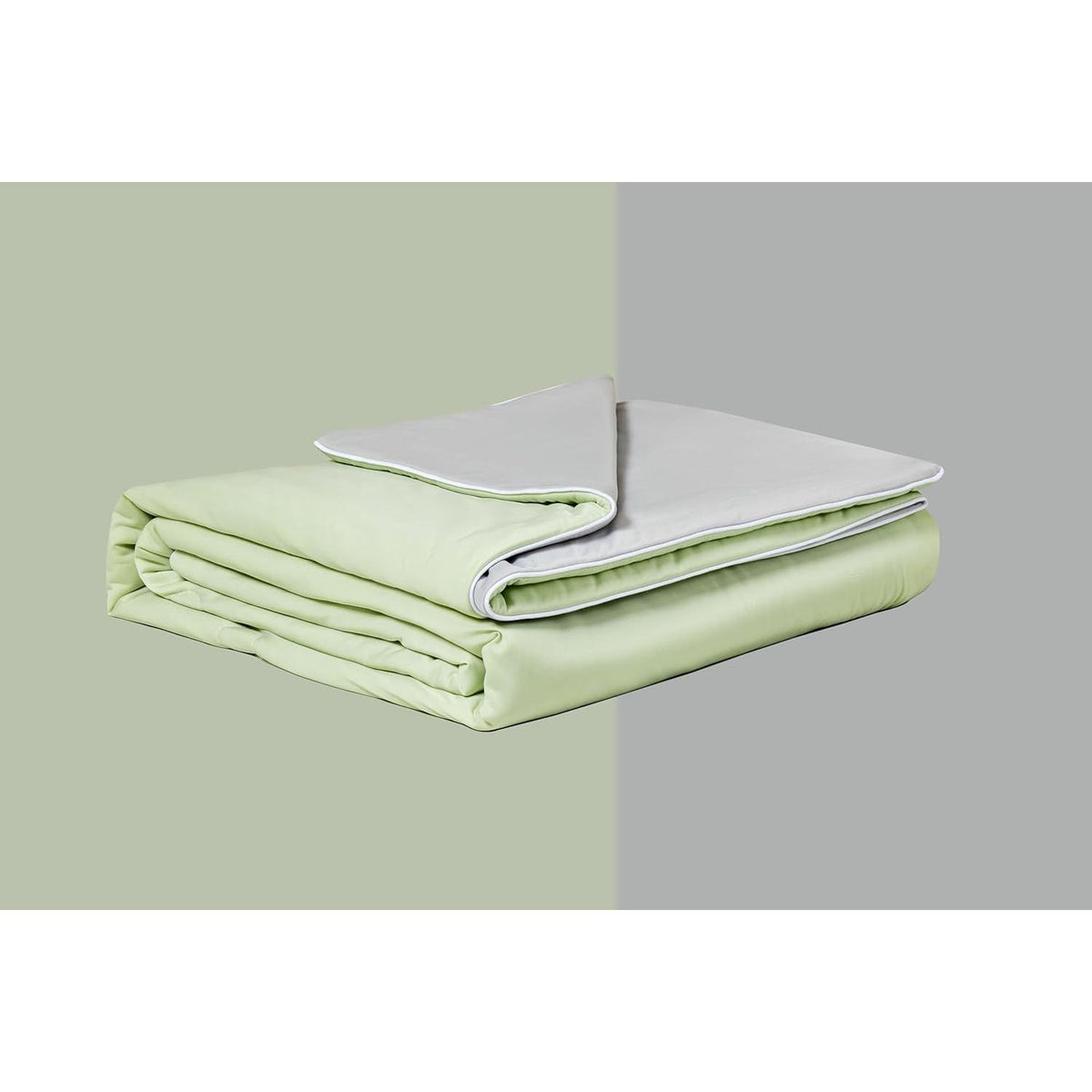 Ice Cooling Reversible Summer Comforter Blanket (Green and Grey, Queen/King)