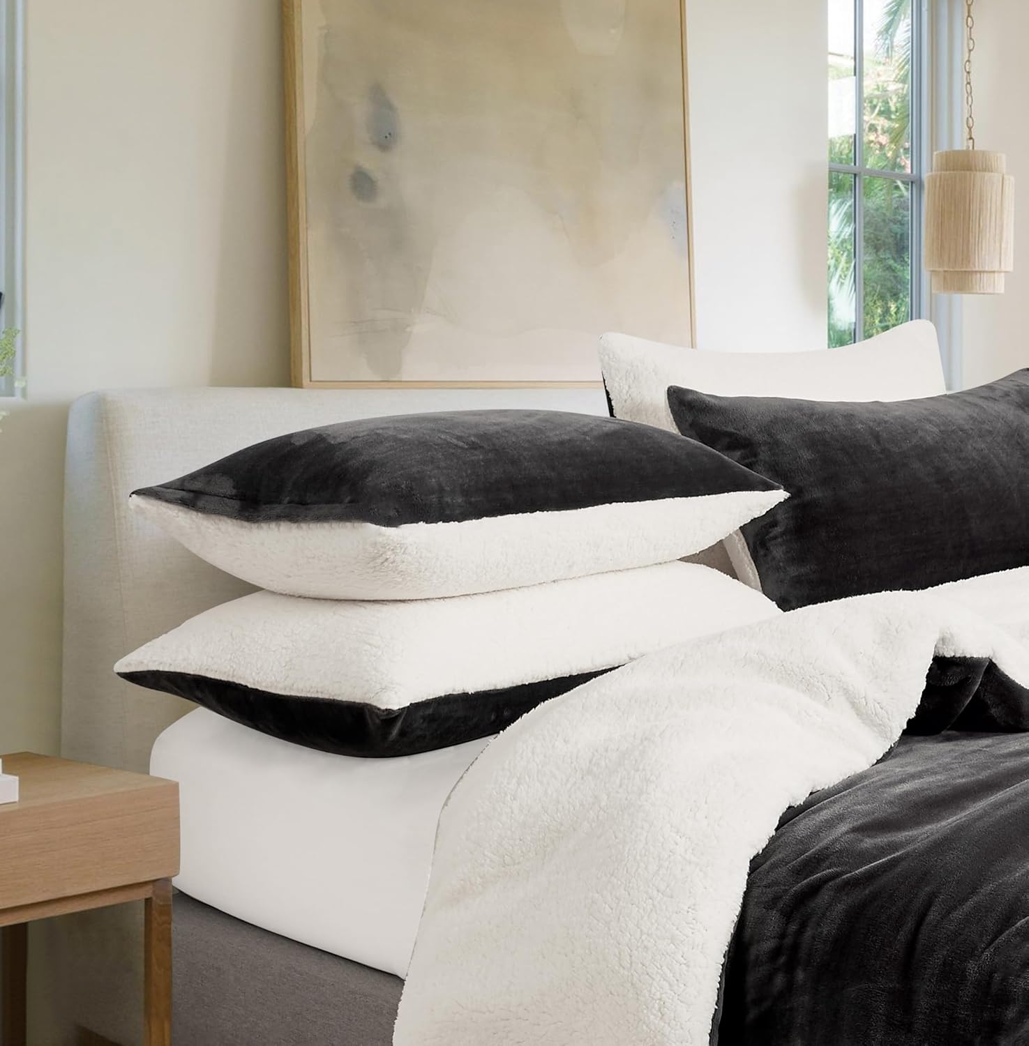 Teddy Sherpa Twin-Pack Standard Pillowcases - Soft Reversible Velvet & Sherpa Cushion Covers - Machine Washable with Zipper Closure -  48x73cm - Charcoal