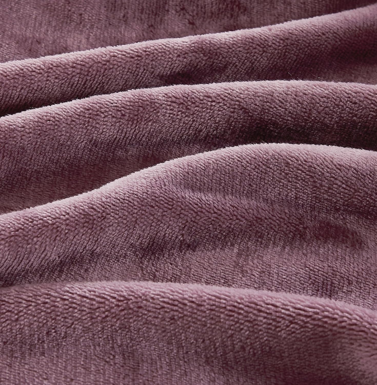 Teddy Sherpa Twin-Pack Standard Pillowcases - Soft Reversible Velvet & Sherpa Cushion Covers - Machine Washable with Zipper Closure -  48x73cm - Mauve
