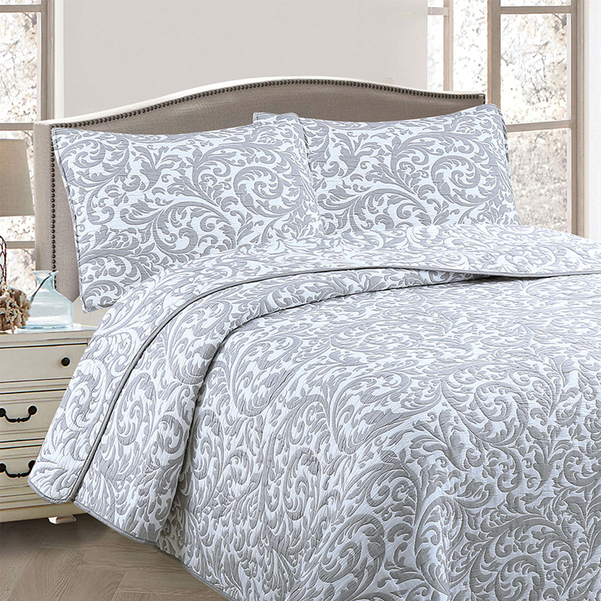 Jane Barrington Grey &amp; White Lightly Quilted Jacquard Reversible Coverlet Set King