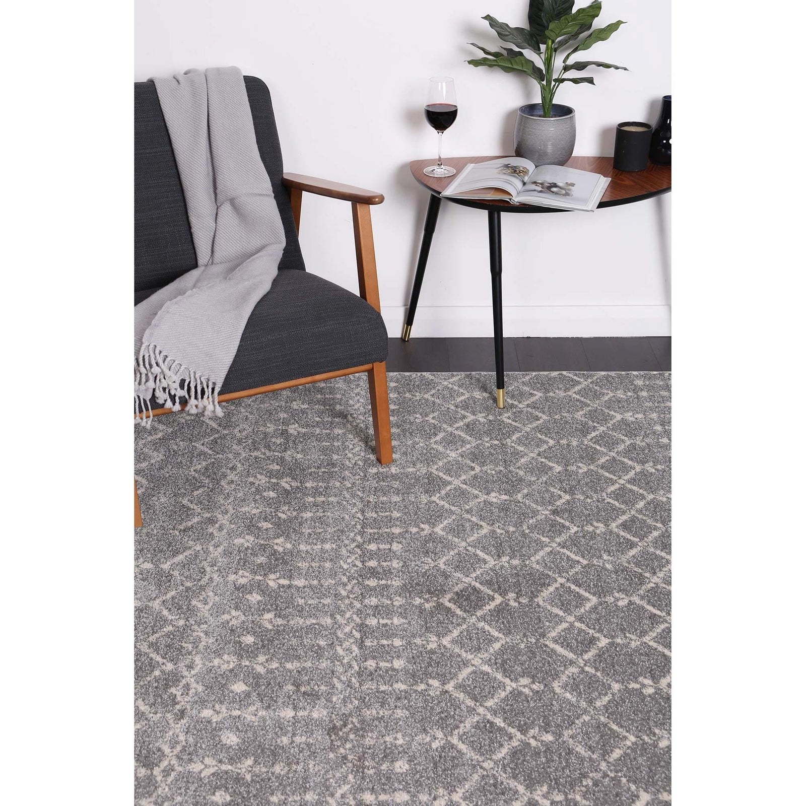 delicate-cassiday-grey-ivory-rug 160x230