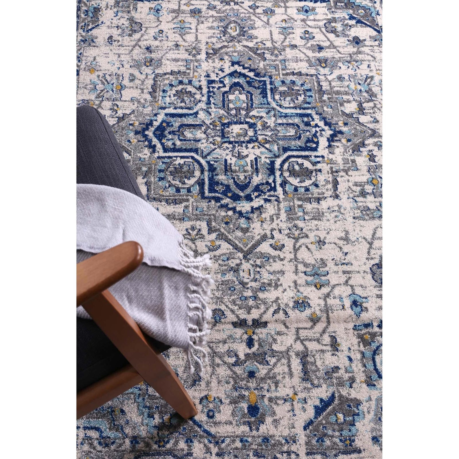 delicate-melissa-ivory-blue-rug 200x290