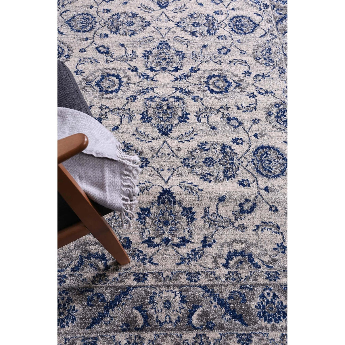 delicate-cassandra-blue-ivory-rug 240x330