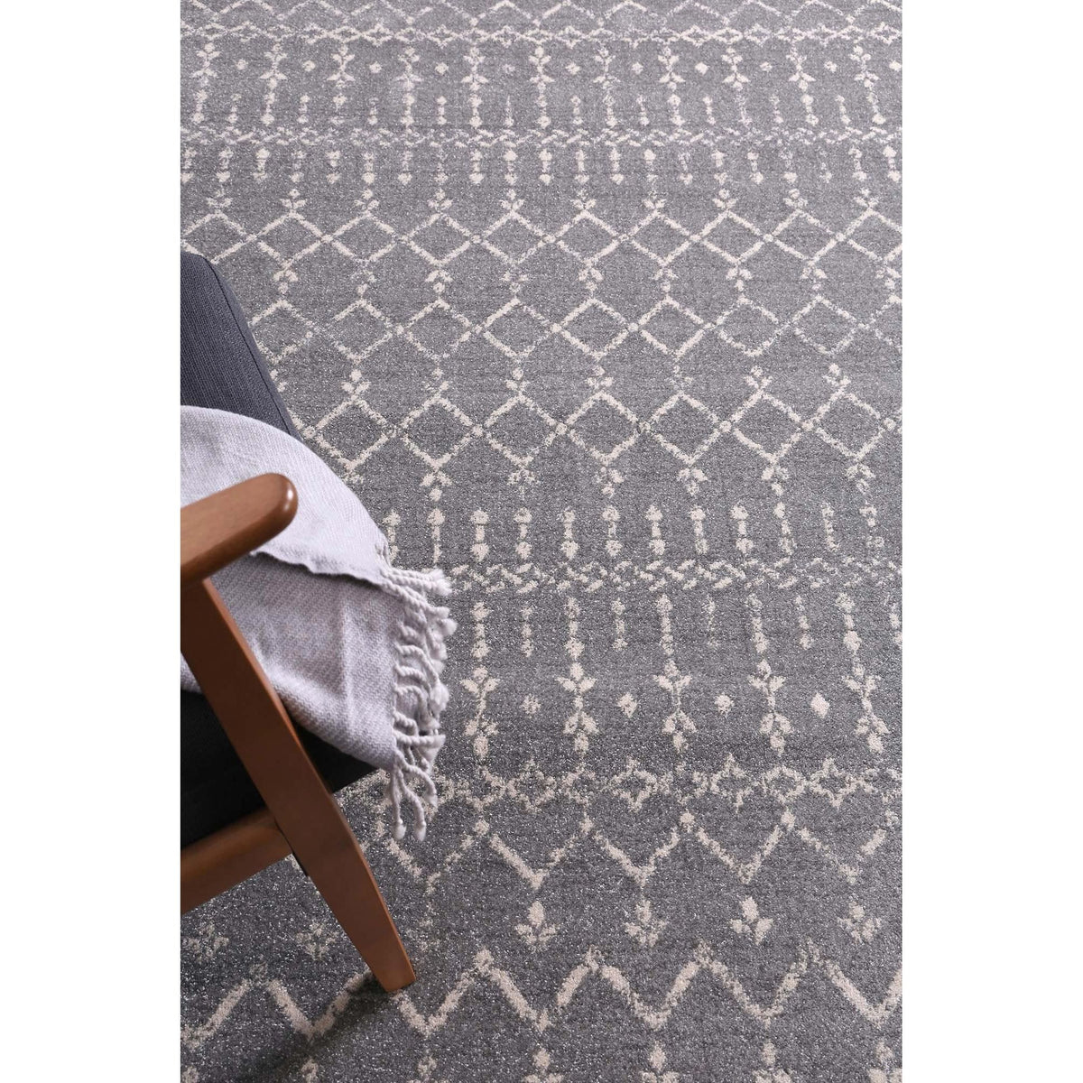 delicate-cassiday-grey-ivory-rug 240x330
