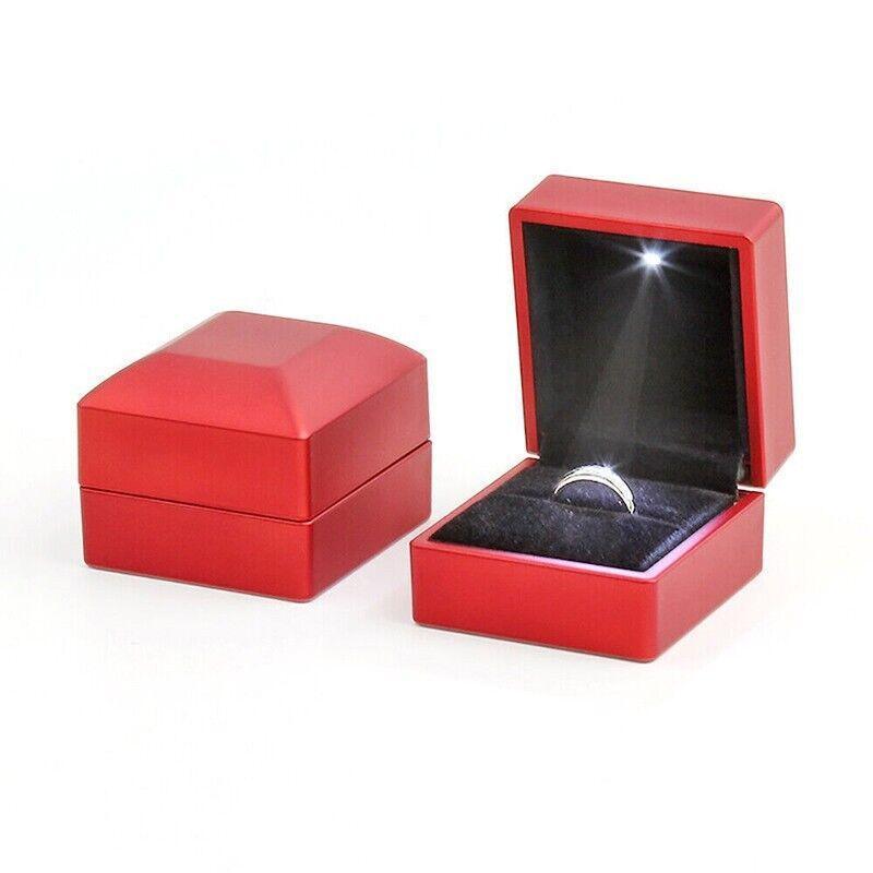 LED Lighted Jewelry Pendant Box Case Jewellery Display Gift Storage - Red