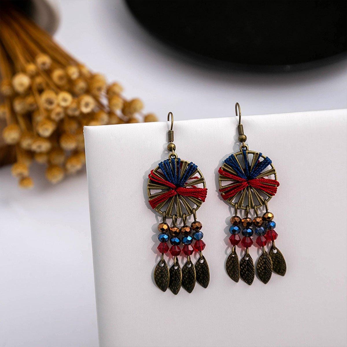 Retro Court Style Geometric Leaf Earrings Elegant Vintage Jewelry for Women Gift - 1