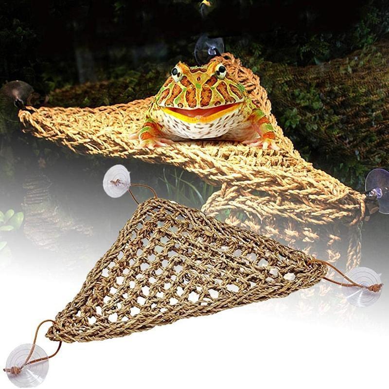 Comfortable and Natural Straw Reptile Bed Hammock for Basking and Relaxation - 32*32*42CM