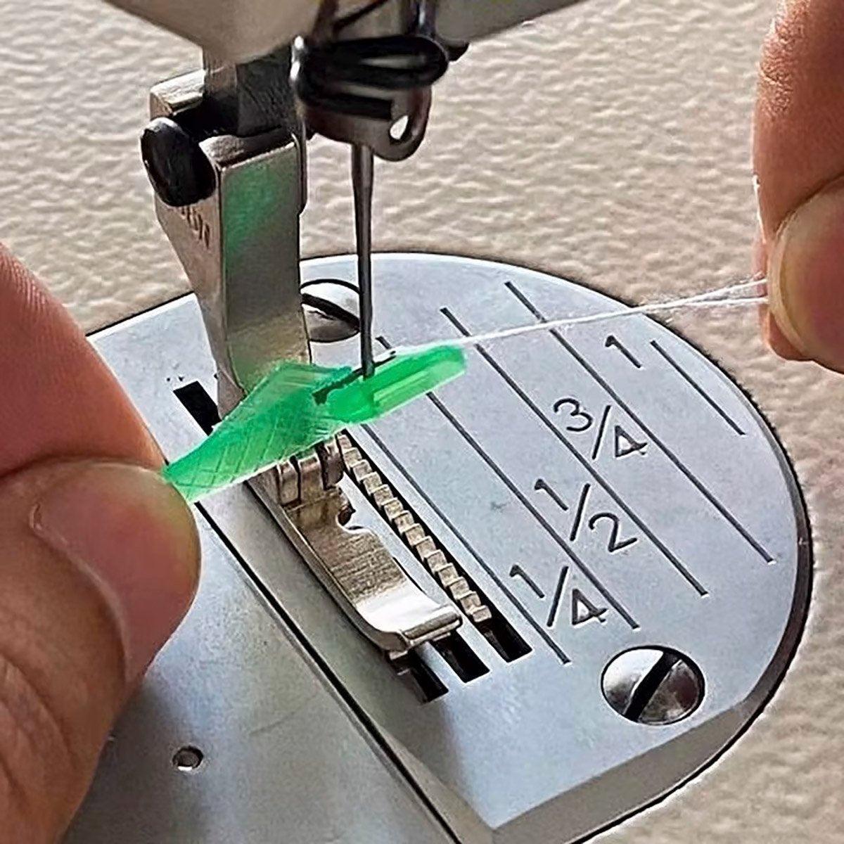 5PCS Plastic Needle Threader Tool for Sewing Machine Quick Lead Garment Sewing - Green