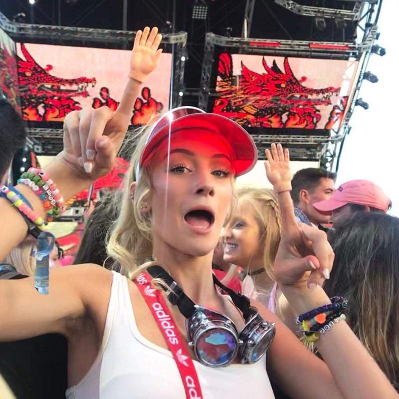 2PCS Mini Finger Hands Toy Gag Props for Pets Parties Cosplay Photography