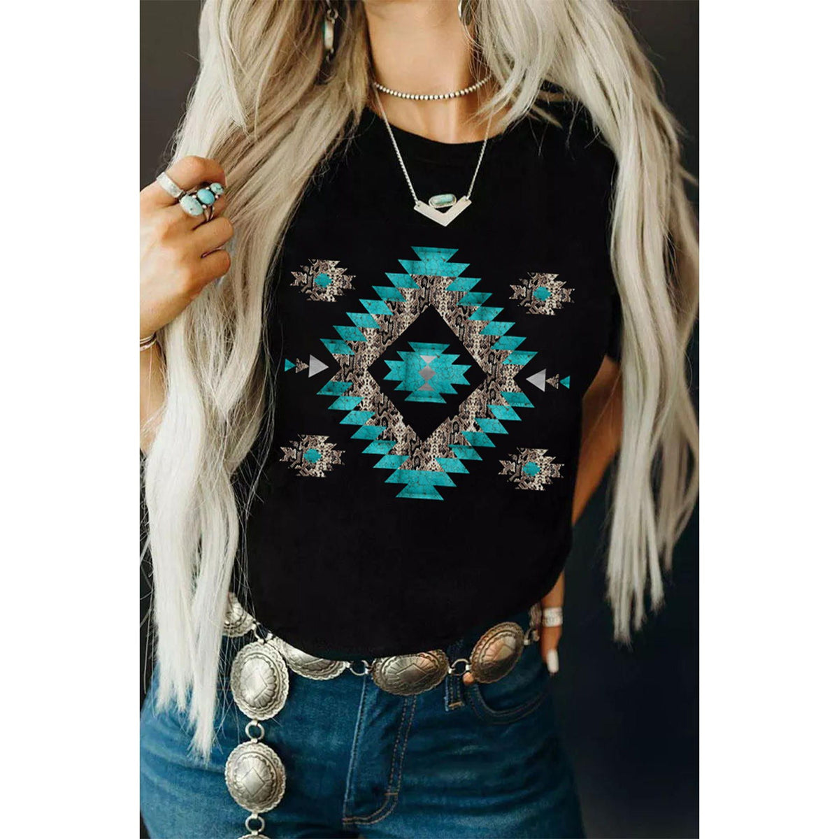 Azura Exchange Aztec Printed Crewneck Graphic Tee - M