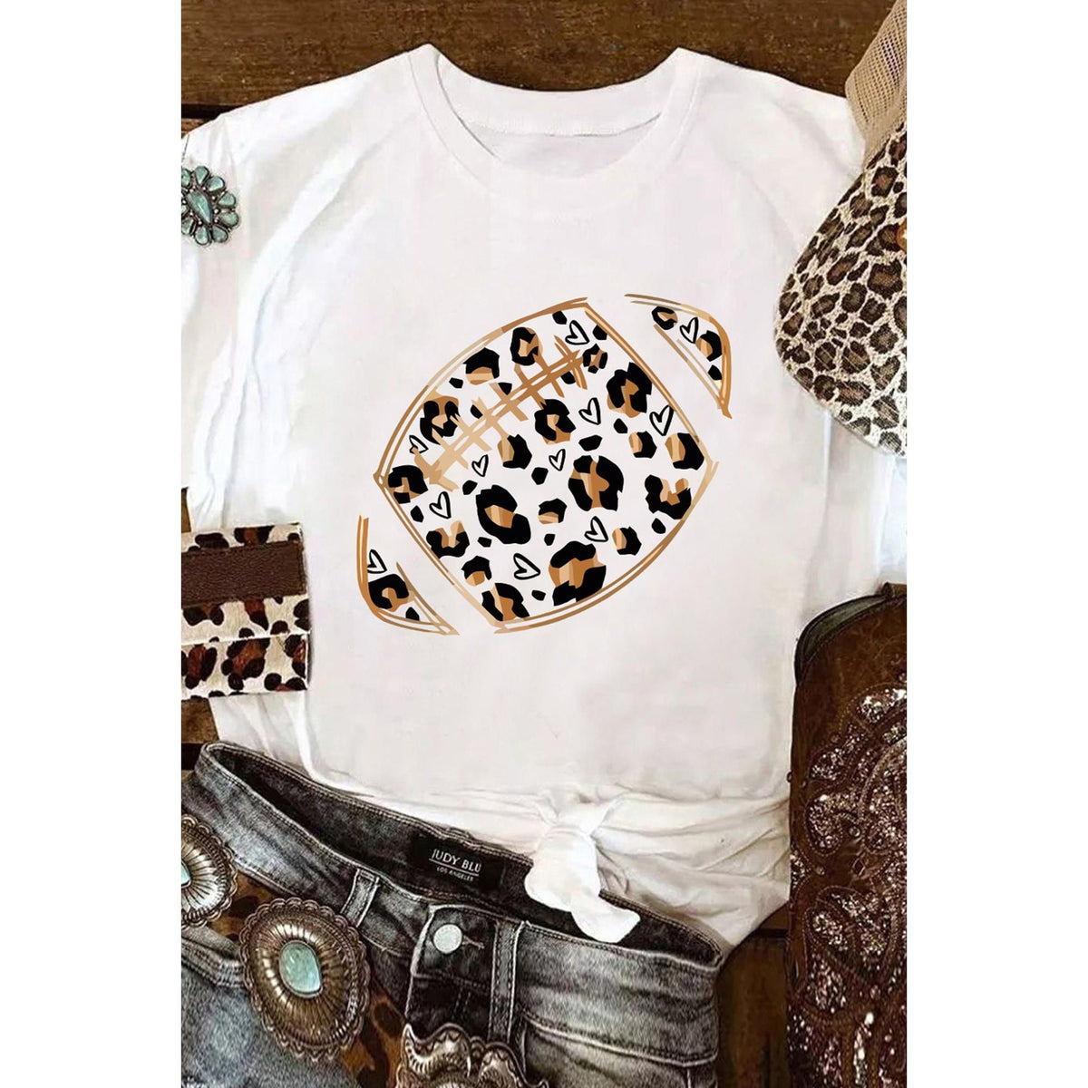Azura Exchange Leopard Heart Shape Rugby Print T-Shirt - S