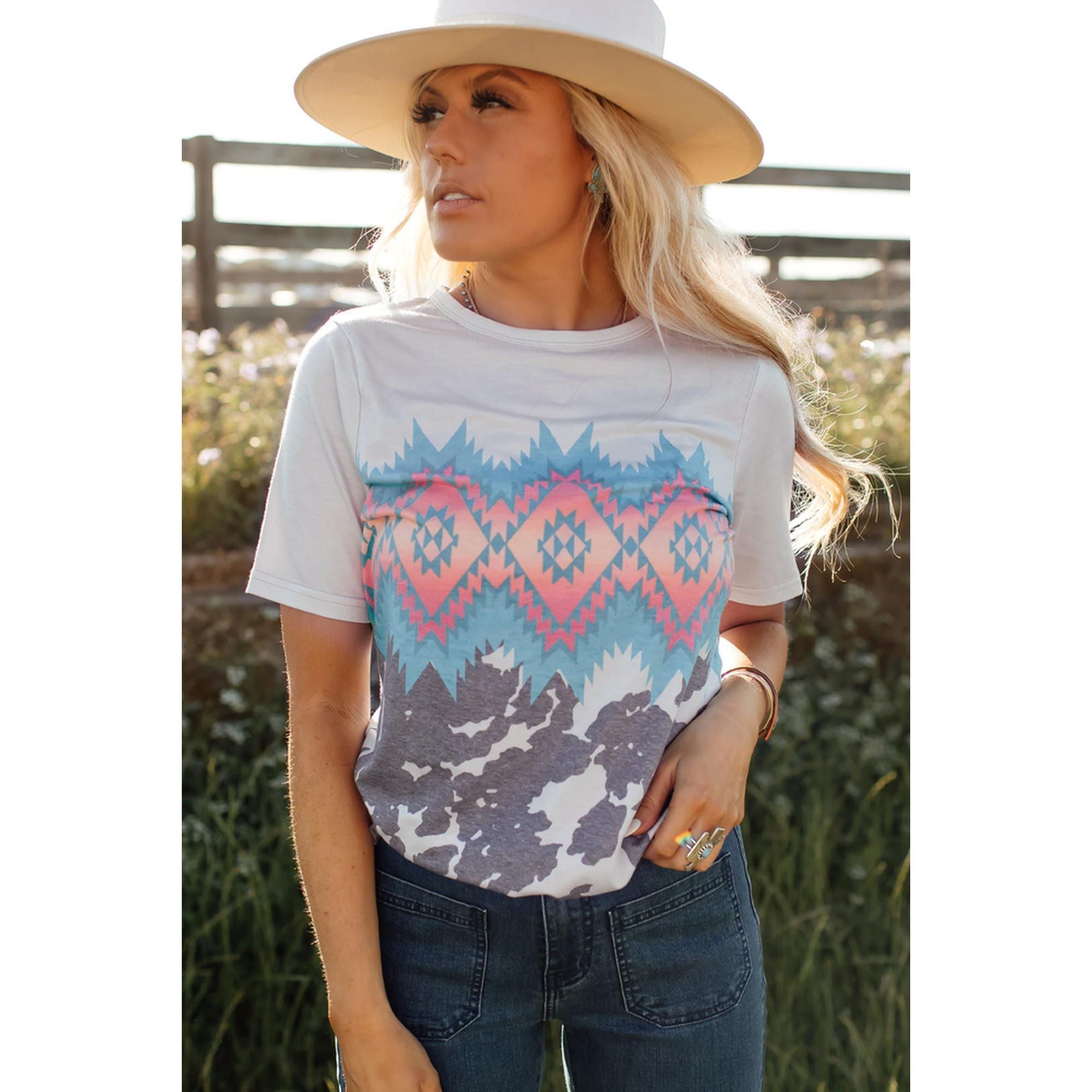 Azura Exchange Aztec Geometric Print T-shirt - L