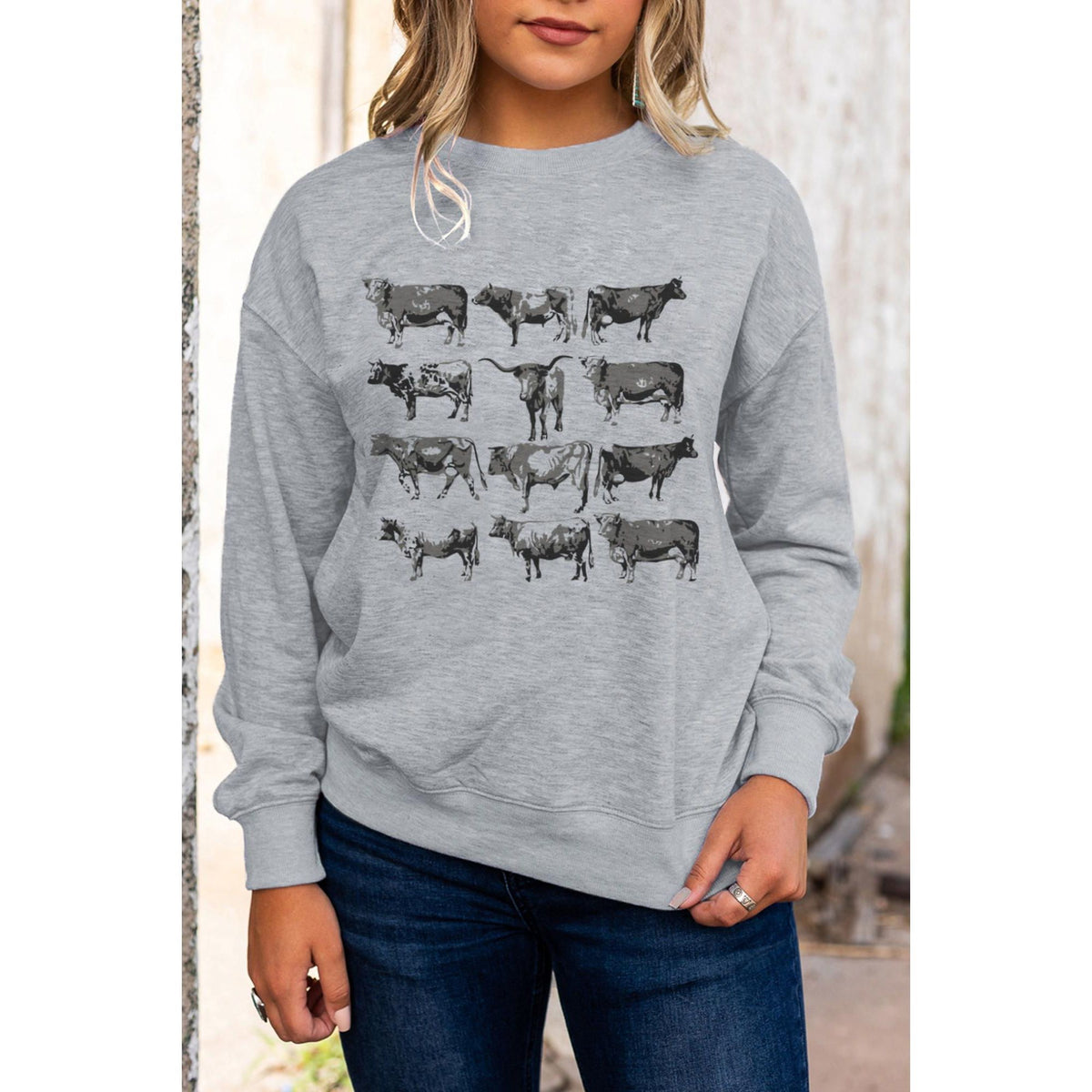 Azura Exchange Bull Graphic Print Long Sleeve Sweatshirt - S