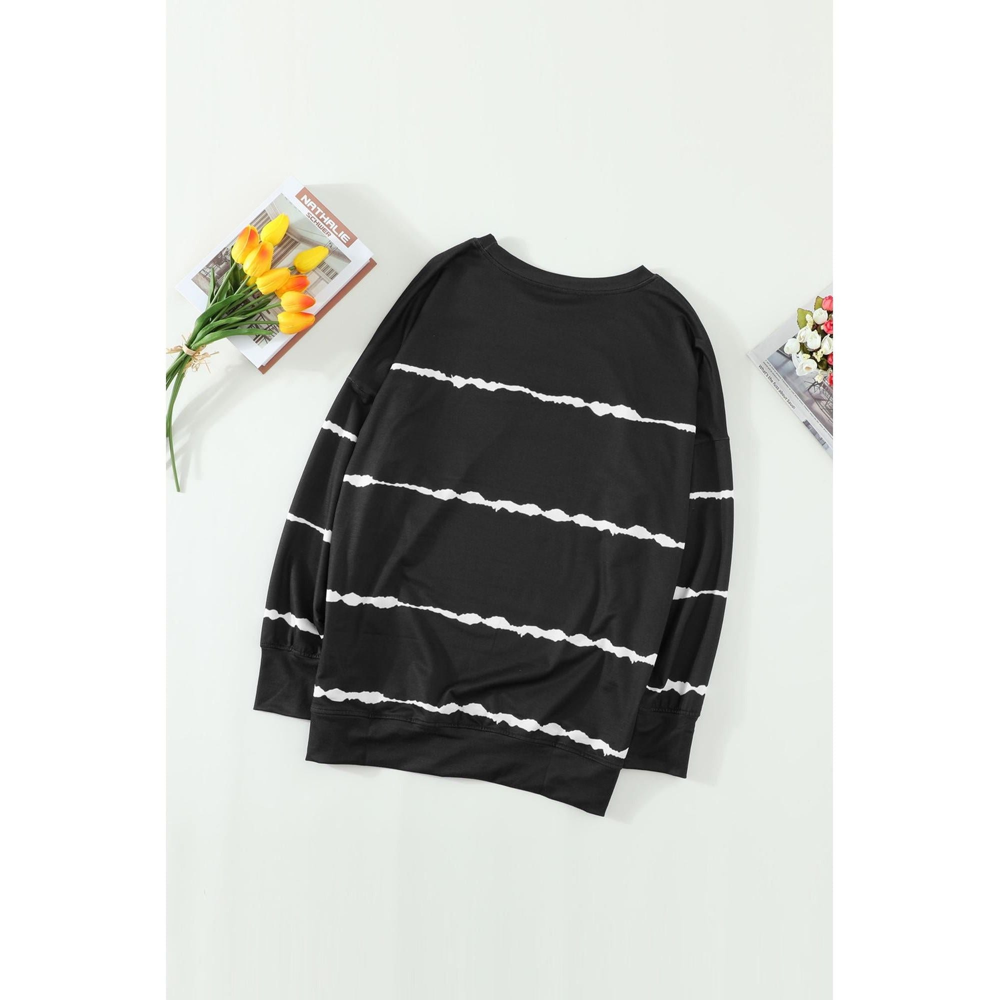 Azura Exchange Abstract Striped Long Sleeve Sweatshirt - 2XL