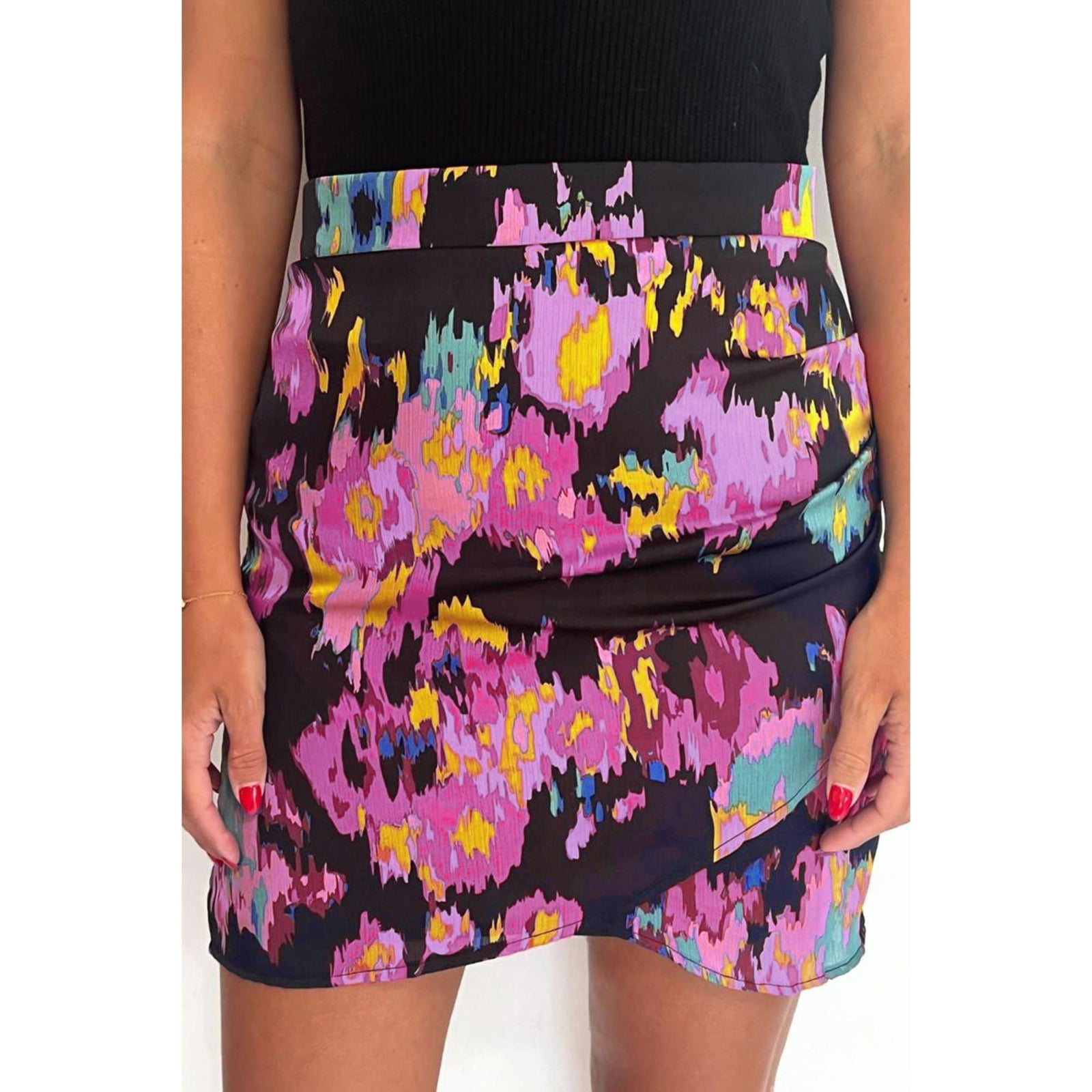 Azura Exchange Abstract Print Wrap Hem Mini Skirt - L