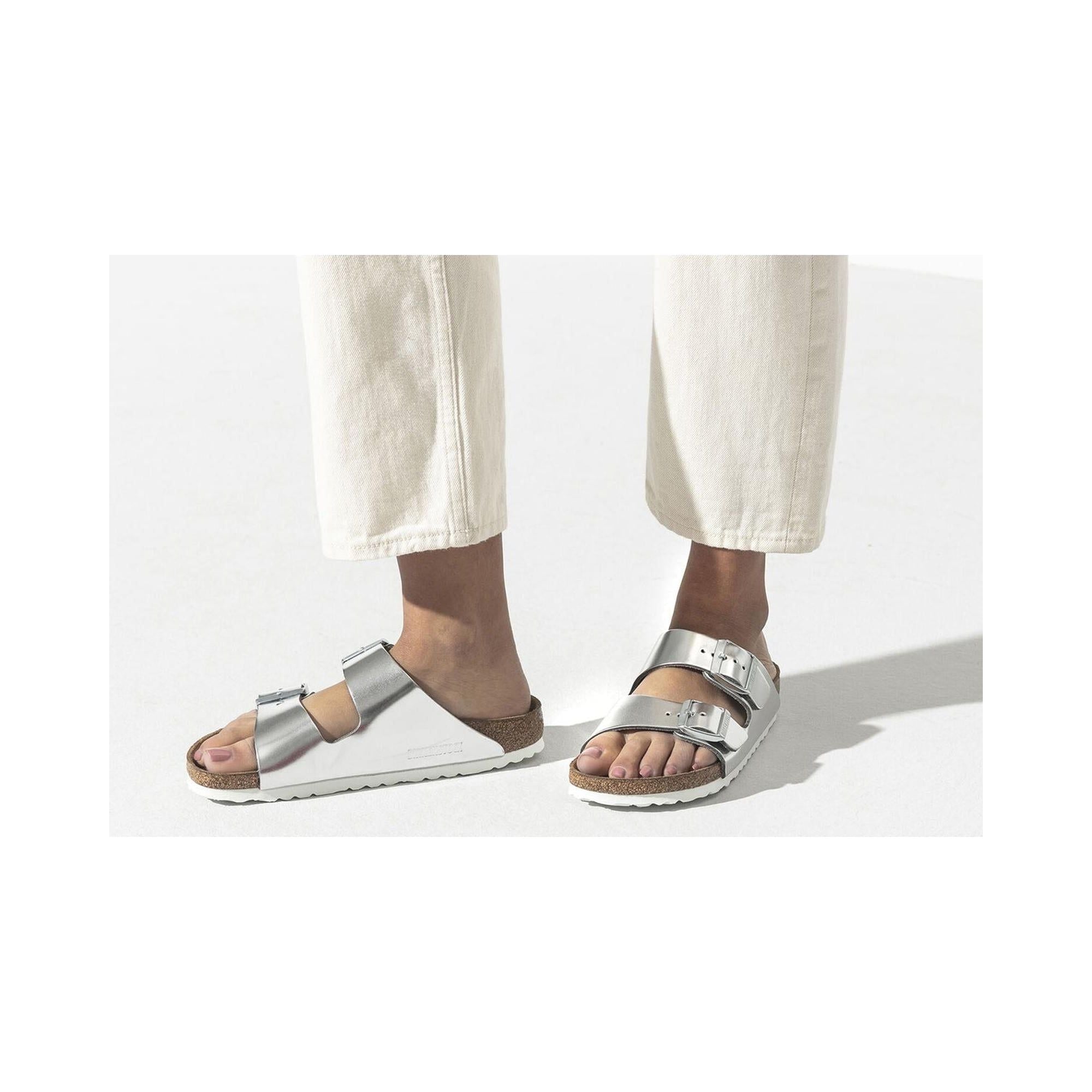 Classic Birko-Flor Sandals with Anatomical Footbed - 37 EU