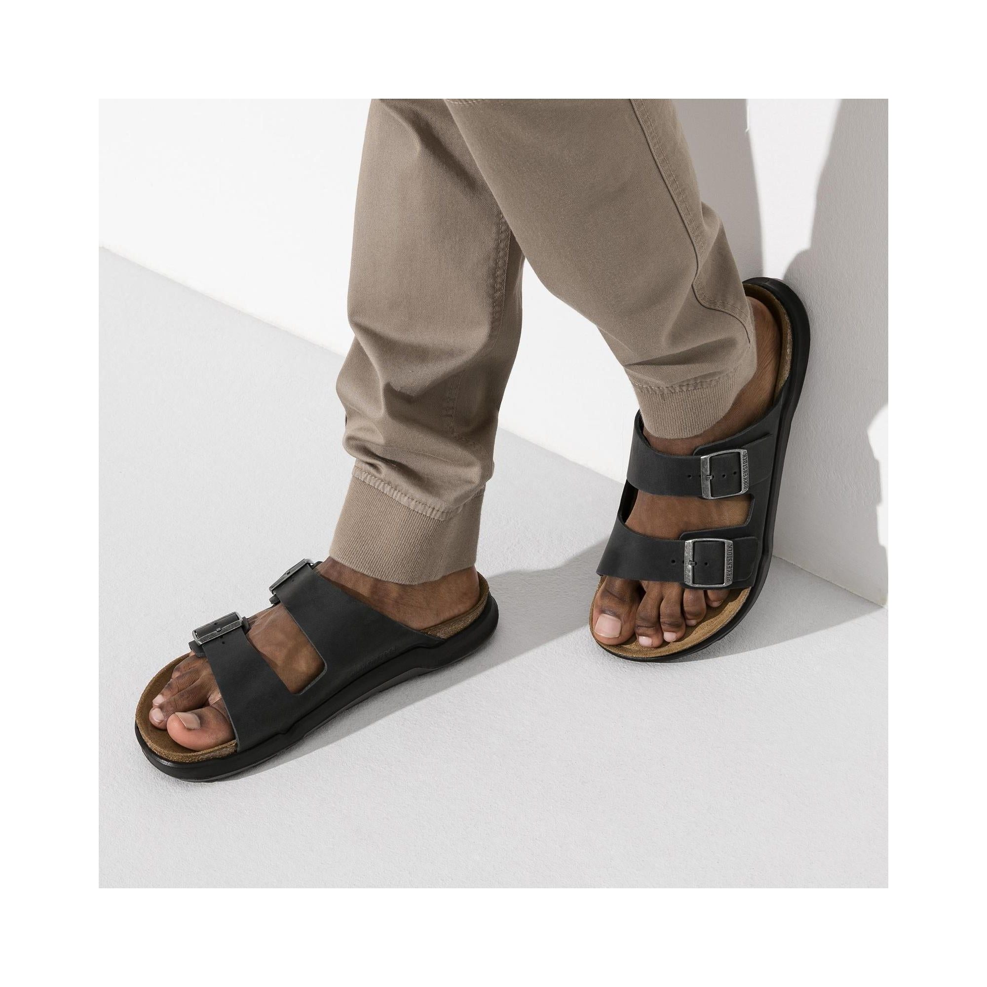 Classic Leather Sandals with Adjustable Buckles - 39 EU