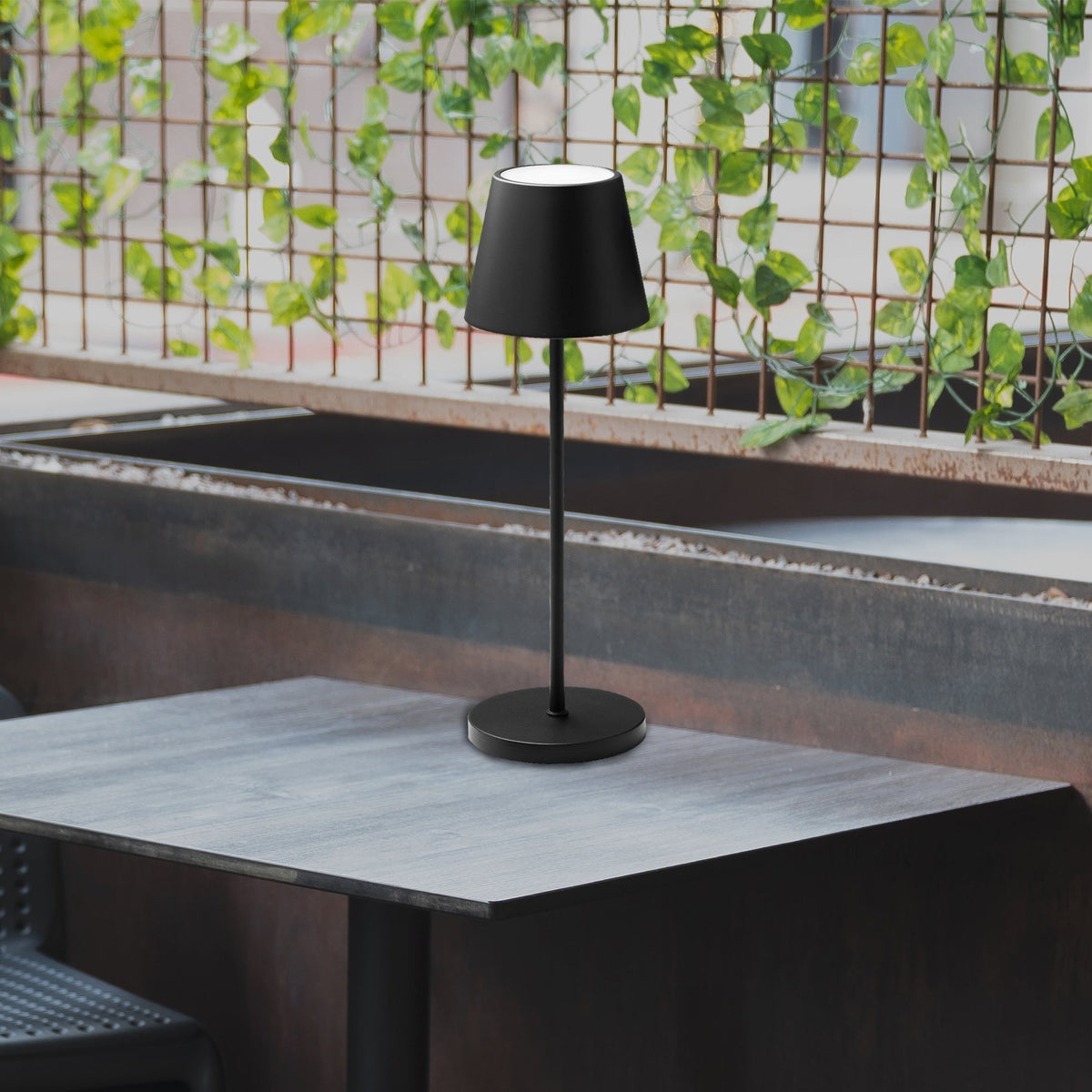 Enoki Portable RGB Table Lamp - Black