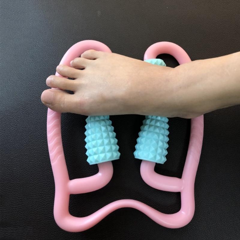 Manual Plastic Steering Wheel Leg Roller Massager Random Colour