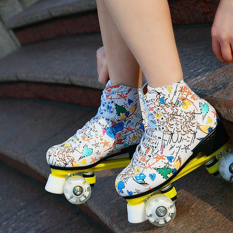 Double Row Four-wheel Roller Skating Shoes for Adult Children - Size 34 - Flash Wheel White