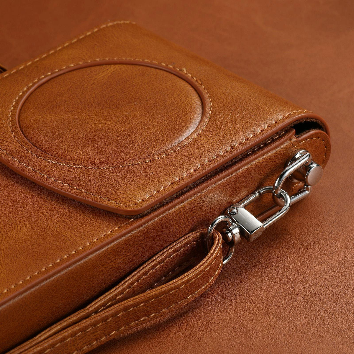 Apple Vision Pro Power Case - Compact Organizer