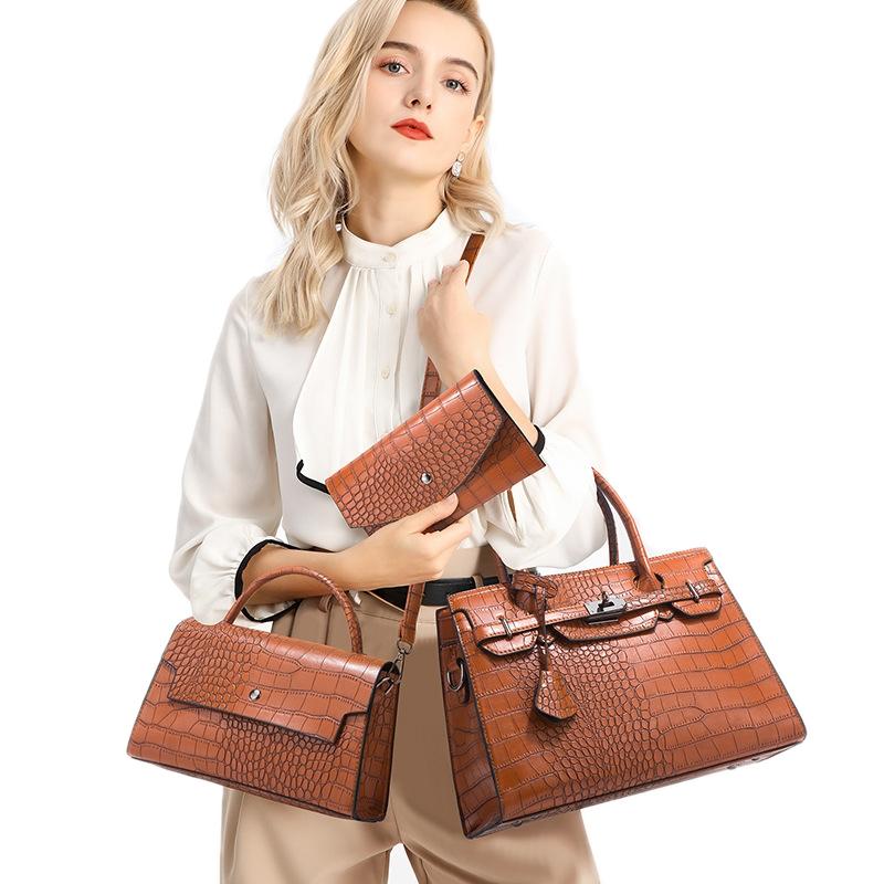 Large Capacity 3-in-1 Crocodile Print Crossbody Tote - Diagonal Design - Black