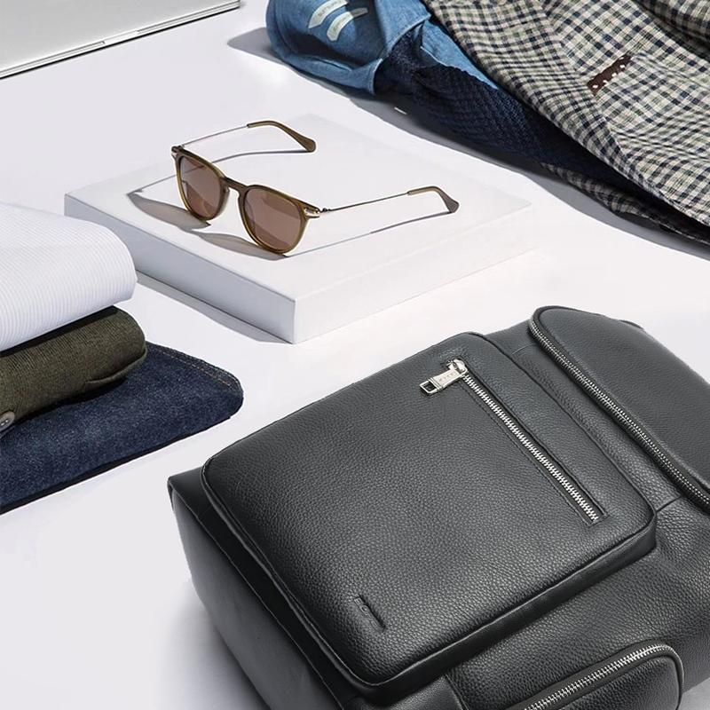 Large-capacity Waterproof Laptop Backpack in First-layer Cowhide - Black