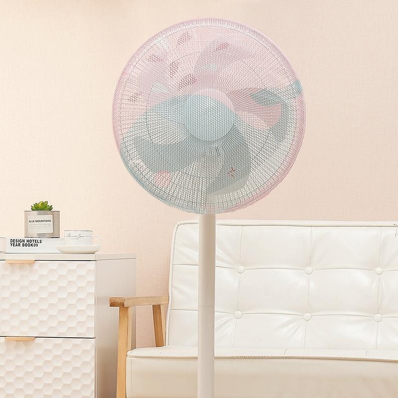 18-inch Cartoon Children's Electric Fan with All-inclusive Mesh Protection Net and Anti-pinch Hand Cover - Little Gray Wolf