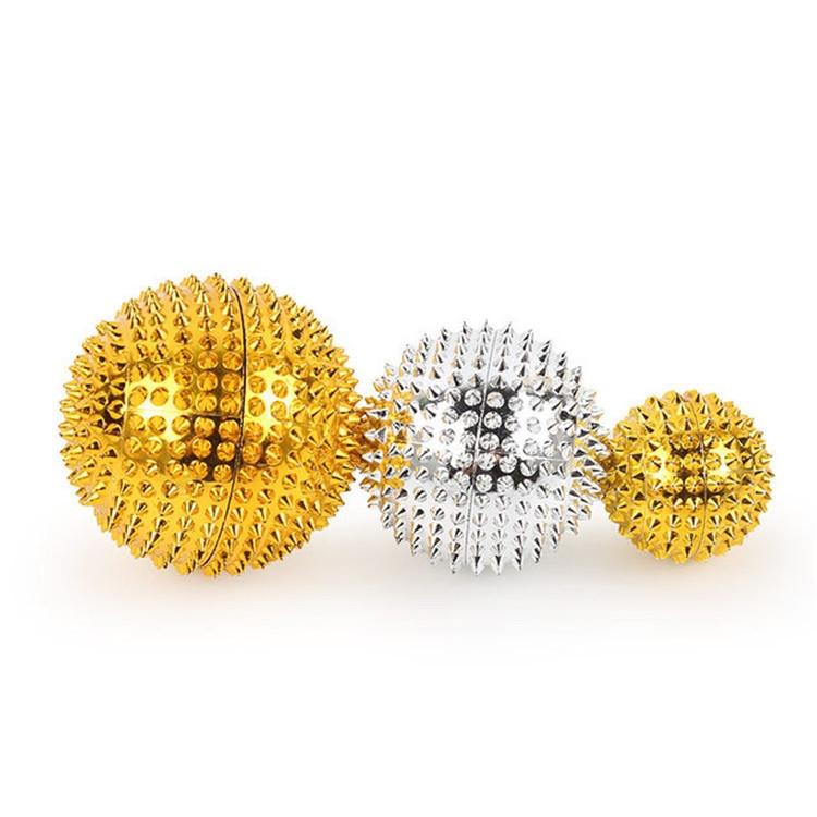 2-In-1 Magnetic Massage Ball For Muscle Relaxation 4.7Cm - Gold