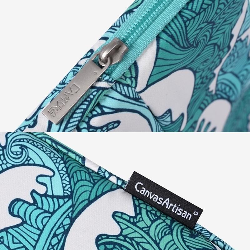 Green Wave 14 Laptop Sleeve in Pu Leather Print
