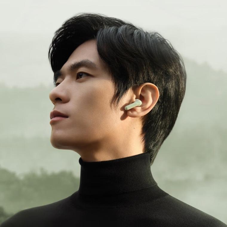 Wireless Active Noise-cancelling Earbuds for Sports and Music - Green