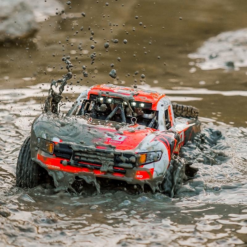High-speed 4wd Pickup Rc Car with Full-scale High-brush Design - Red