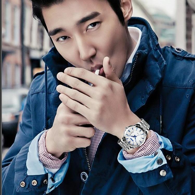 Waterproof Silver Shell Quartz Watch - Multifunctional Outdoor Fashion - Black