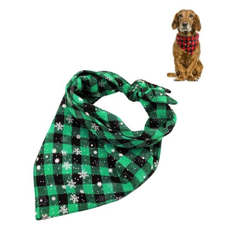 Pet Triangle Towel Christmas Snowflake Dog Saliva Towel - Size L - Green