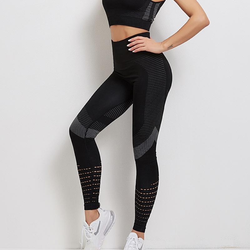 Yoga Fitness Set Women Sports Bra & Leggings Size L - Gray - M