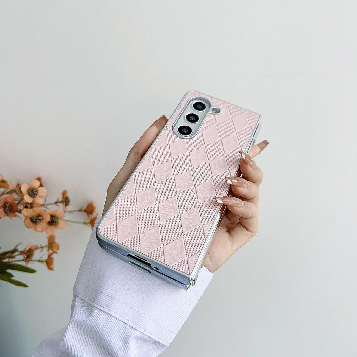 For Samsung Galaxy Z Fold4 5G Checkered Leather Phone Case With Pearlescent Finish - Silver