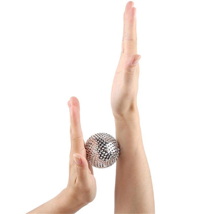 2-In-1 Magnetic Massage Ball For Muscle Relaxation 4.7Cm - Silver