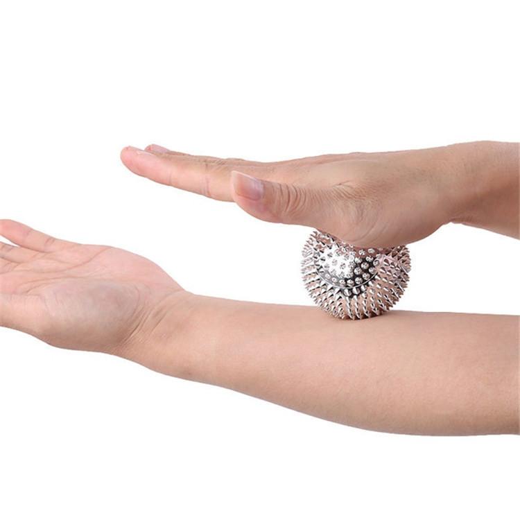 2-In-1 Magnetic Massage Ball For Muscle Relaxation 4.7Cm - Silver
