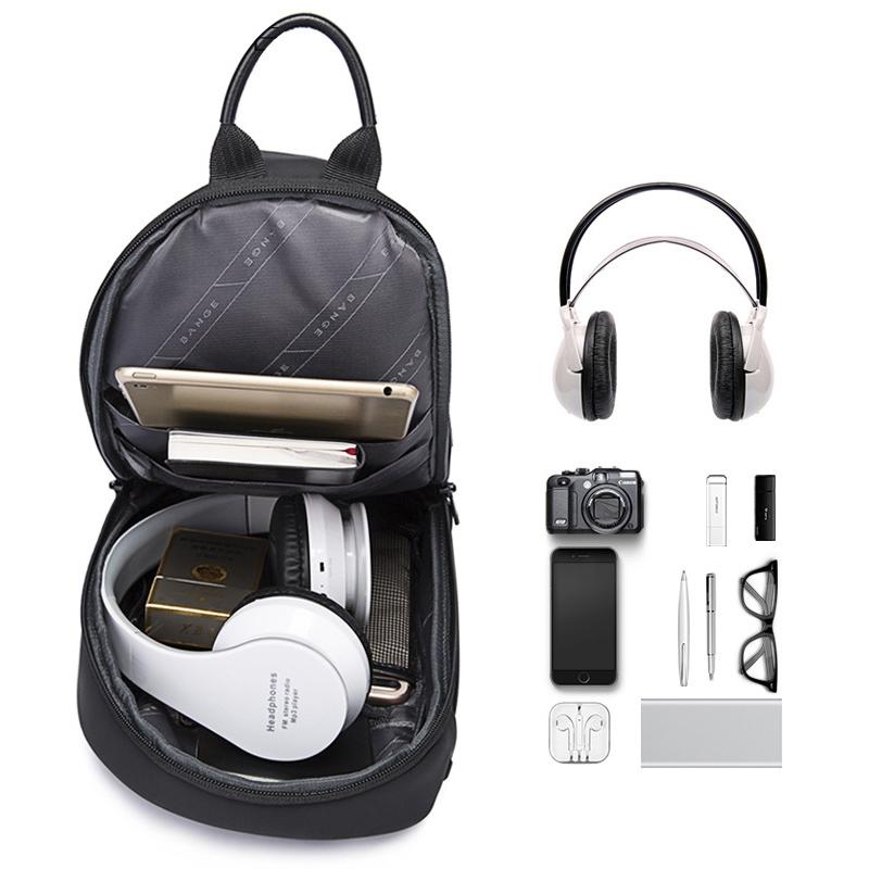 Waterproof Men Crossbody Chest Bag Usb Port 34 X 19 X 6Cm - Black