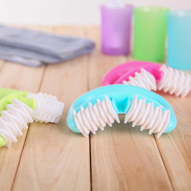 Round Handle Massager Manual Two-Wheel Plastic T9142 - Red